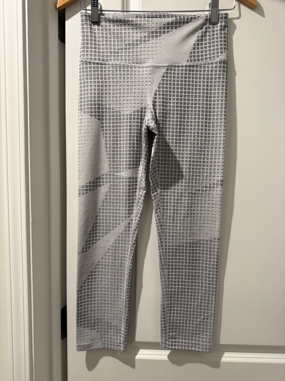 Under Armour Grey Grid Cropped Leggings